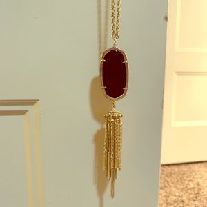 Kendra Scott necklace